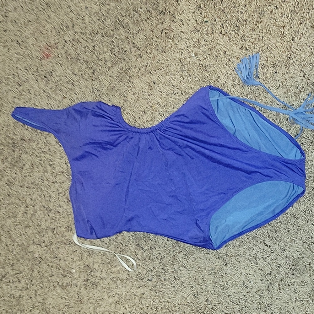 Aerie cutout one peice
